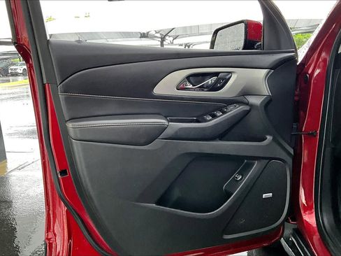 Used 2020 Chevrolet Traverse RS AWD/4WD image 22