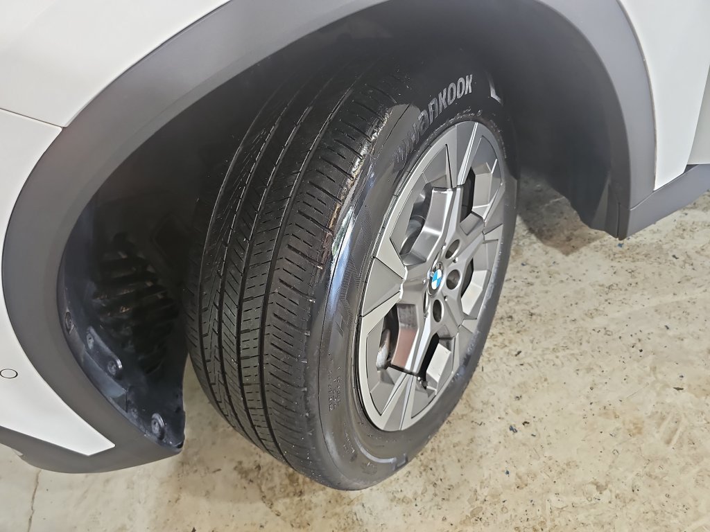 Used 2023 BMW X1 xDrive28i AWD/4WD image 32
