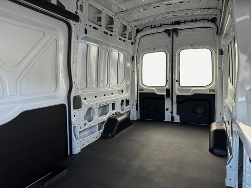 New 2026 Ford Transit 250 148 High Roof AWD image 16