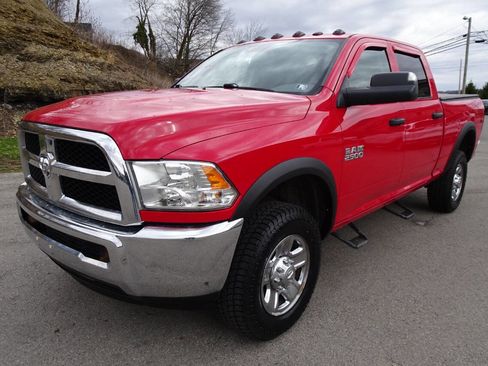 Used 2017 RAM 2500 Tradesman w/ Chrome Appearance Group image 2