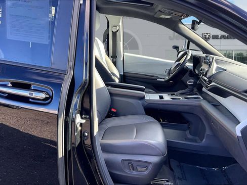 Used 2022 Toyota Sienna XSE image 14