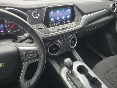Used 2019 Chevrolet Blazer LT image 32
