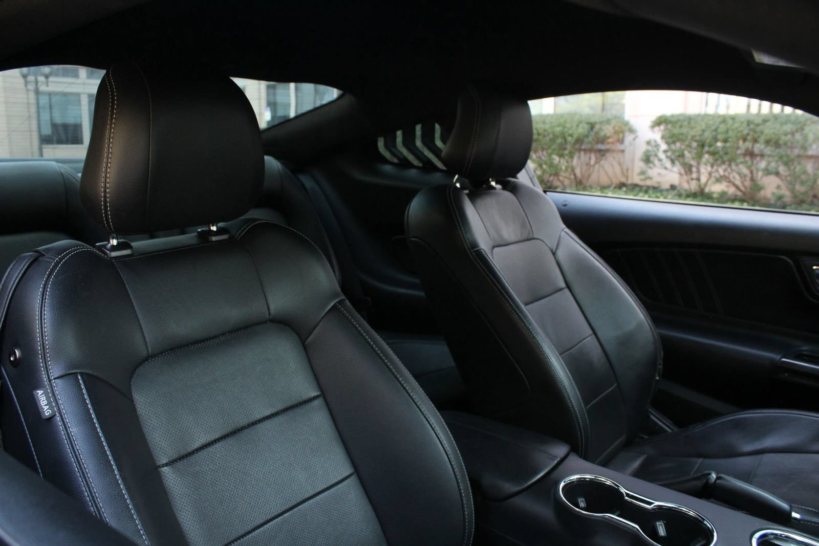 Used 2016 Ford Mustang Premium RWD image 19