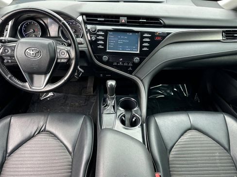 Used 2019 Toyota Camry SE image 15