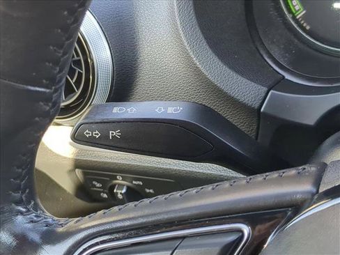 Used 2017 Audi A3 e-tron Premium image 15