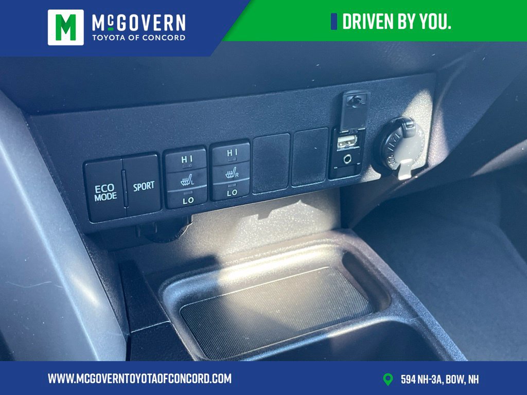 Used 2016 Toyota RAV4 Limited AWD/4WD image 38
