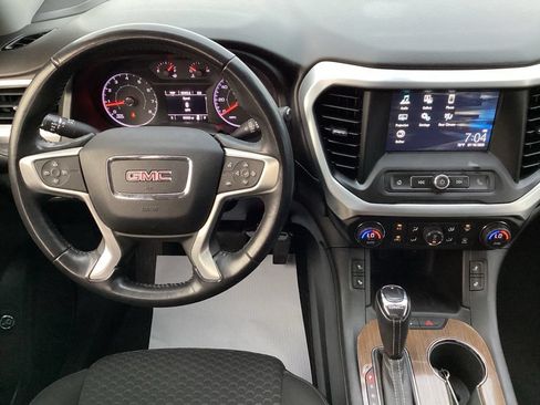Used 2019 GMC Acadia SLE FWD image 17