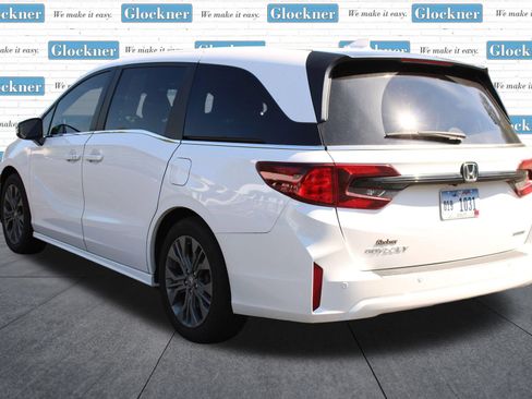 Used 2025 Honda Odyssey Touring image 8
