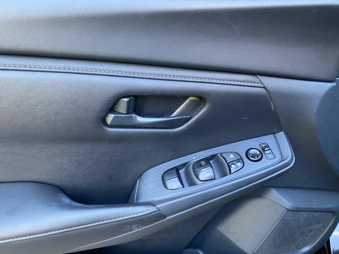Used 2025 Nissan Sentra S FWD image 29