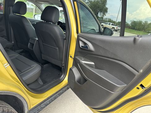 Used 2024 Chevrolet Trax ACTIV image 16