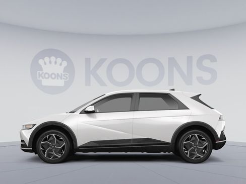 Used 2024 Hyundai Ioniq 5 SEL AWD/4WD image 2