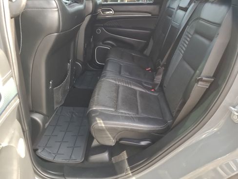 Used 2020 Jeep Grand Cherokee SRT image 21