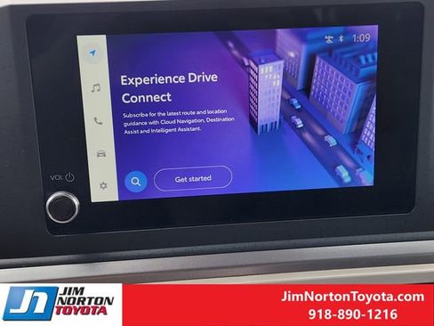 Used 2024 Toyota Tacoma TRD Off-Road image 18