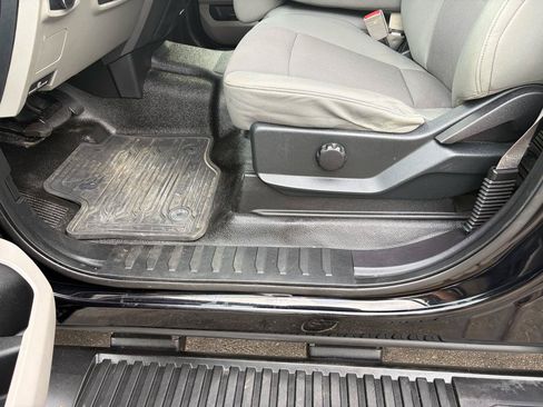 Used 2018 Ford F250 XL w/ Power Equipment Group AWD/4WD image 24