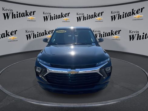 Used 2025 Chevrolet TrailBlazer LS w/ LS Convenience Package image 3