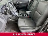 Used 2020 Nissan Rogue SV image 3