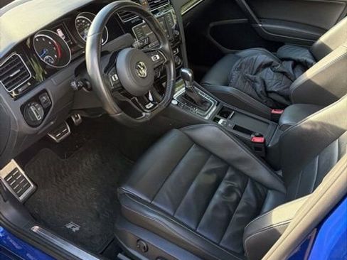 Used 2017 Volkswagen Golf R 4-Door image 9