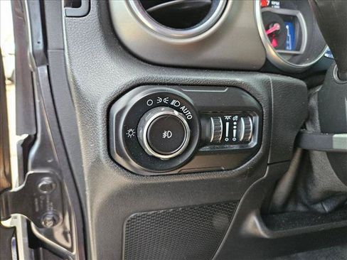 Used 2021 Jeep Wrangler Unlimited Rubicon AWD/4WD image 26