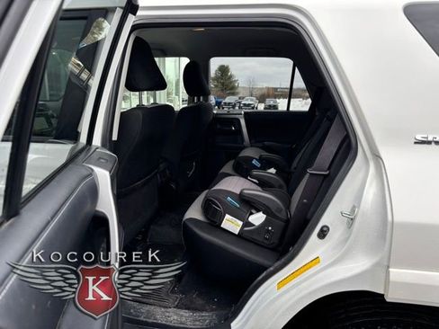 Used 2019 Toyota 4Runner SR5 image 12