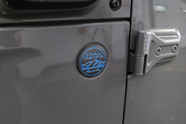 Used 2023 Jeep Wrangler Unlimited w/ 8.4" Radio Group AWD/4WD image 7