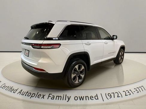 Used 2022 Jeep Grand Cherokee Limited 4xe w/ Luxury Tech Group II AWD/4WD image 5