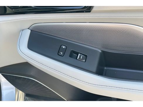 Used 2026 Acura MDX SH-AWD w/ Technology Package image 22