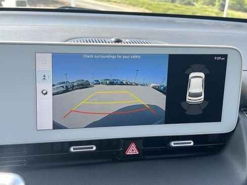 Used 2024 Hyundai Ioniq 5 SEL image 15