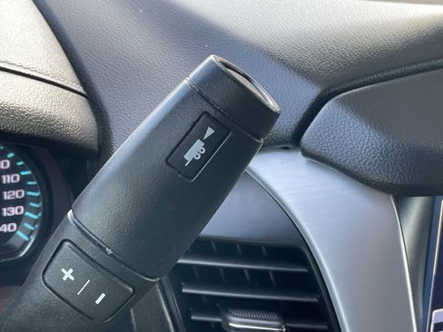 Used 2019 GMC Yukon XL SLE w/ HD Trailering Package image 18