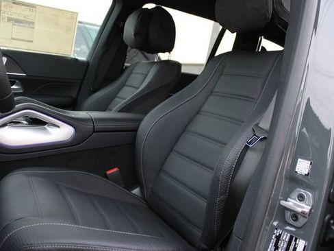 New 2026 Mercedes-Benz GLS 450 4MATIC image 10