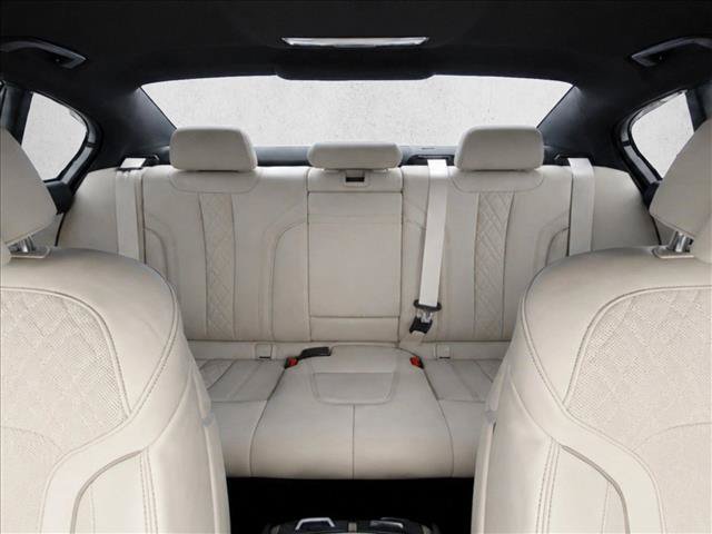 Used 2023 BMW 540i w/ Executive Package RWD image 22