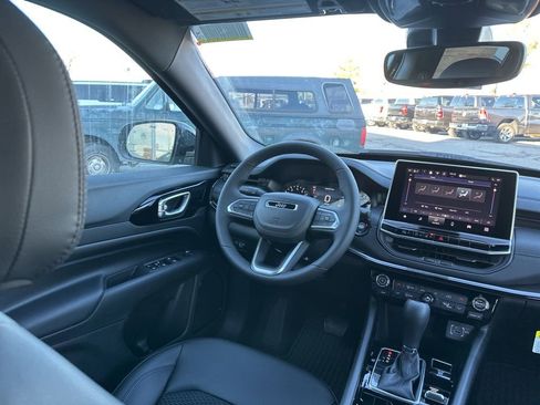 New 2026 Jeep Compass Latitude image 50