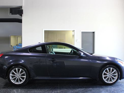 Used 2013 INFINITI G37 Journey w/ Premium Pkg RWD image 2