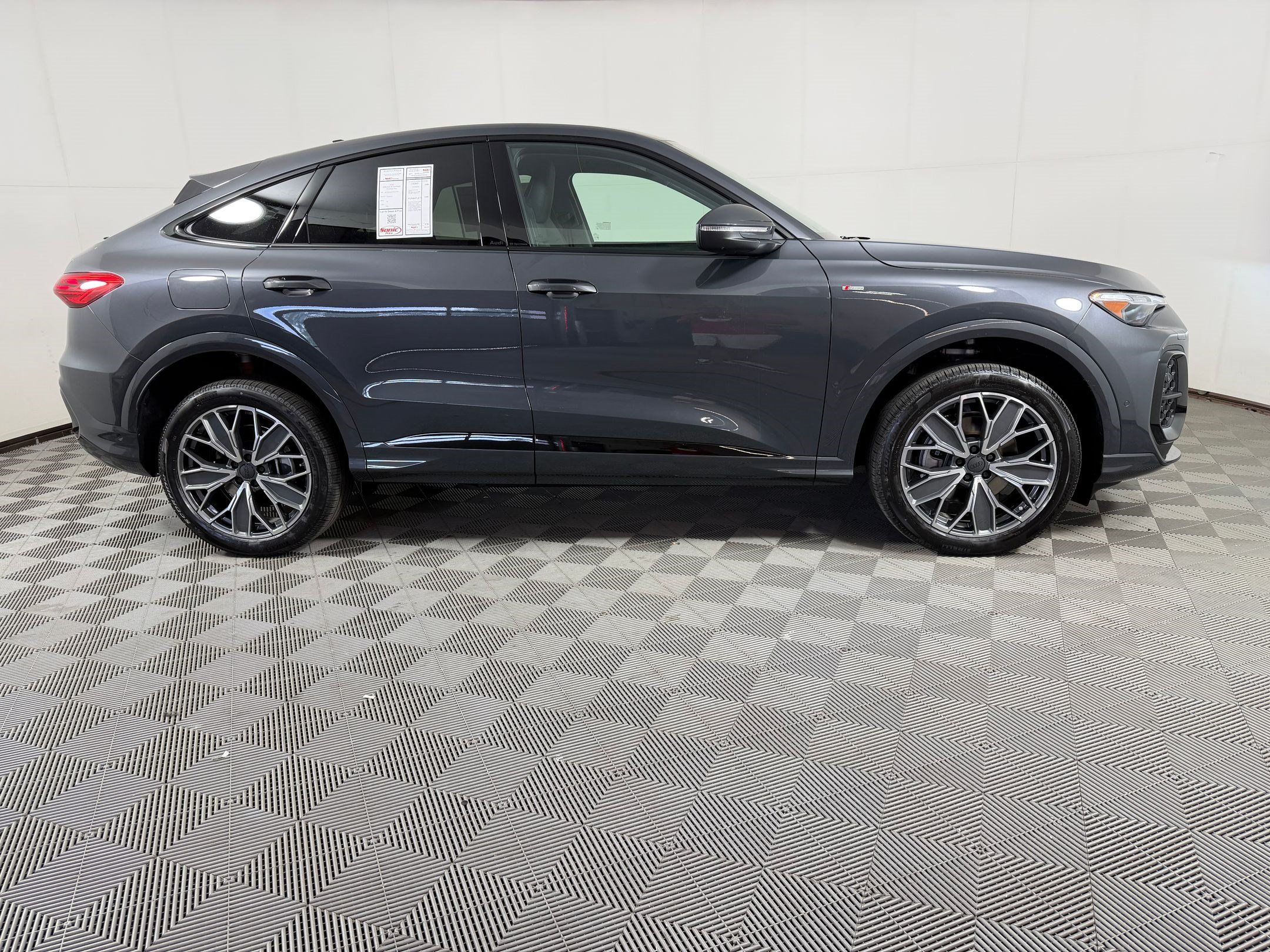 New 2026 Audi Q5 Premium Plus AWD/4WD image 8