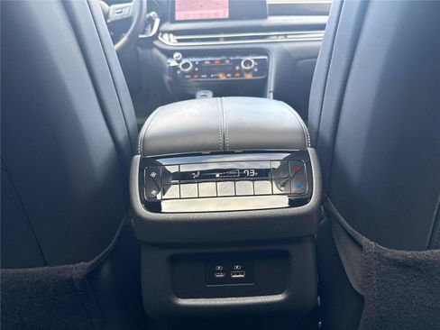 Used 2025 INFINITI QX60 Luxe w/ Black Edition AWD/4WD image 29