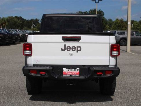 Certified 2022 Jeep Gladiator Rubicon w/ Cold Weather Group AWD/4WD image 4