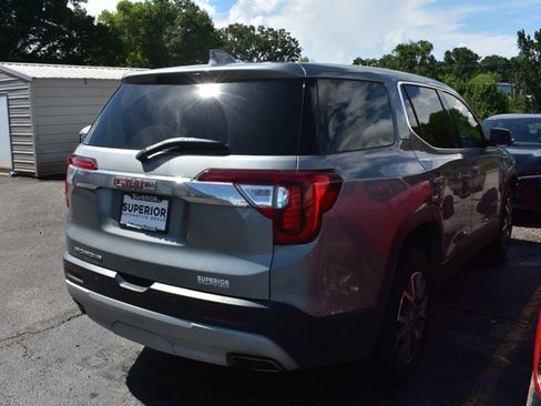 Used 2023 GMC Acadia SLE FWD image 3