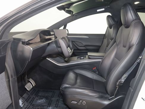 Used 2022 Tesla Model X image 12