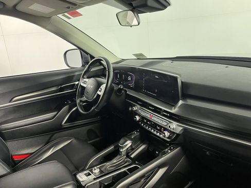 Used 2023 Kia Telluride S image 34