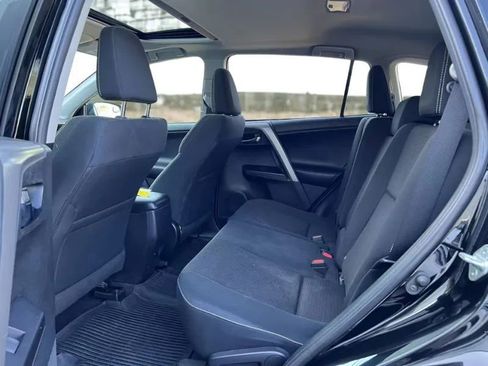 Used 2018 Toyota RAV4 XLE image 13