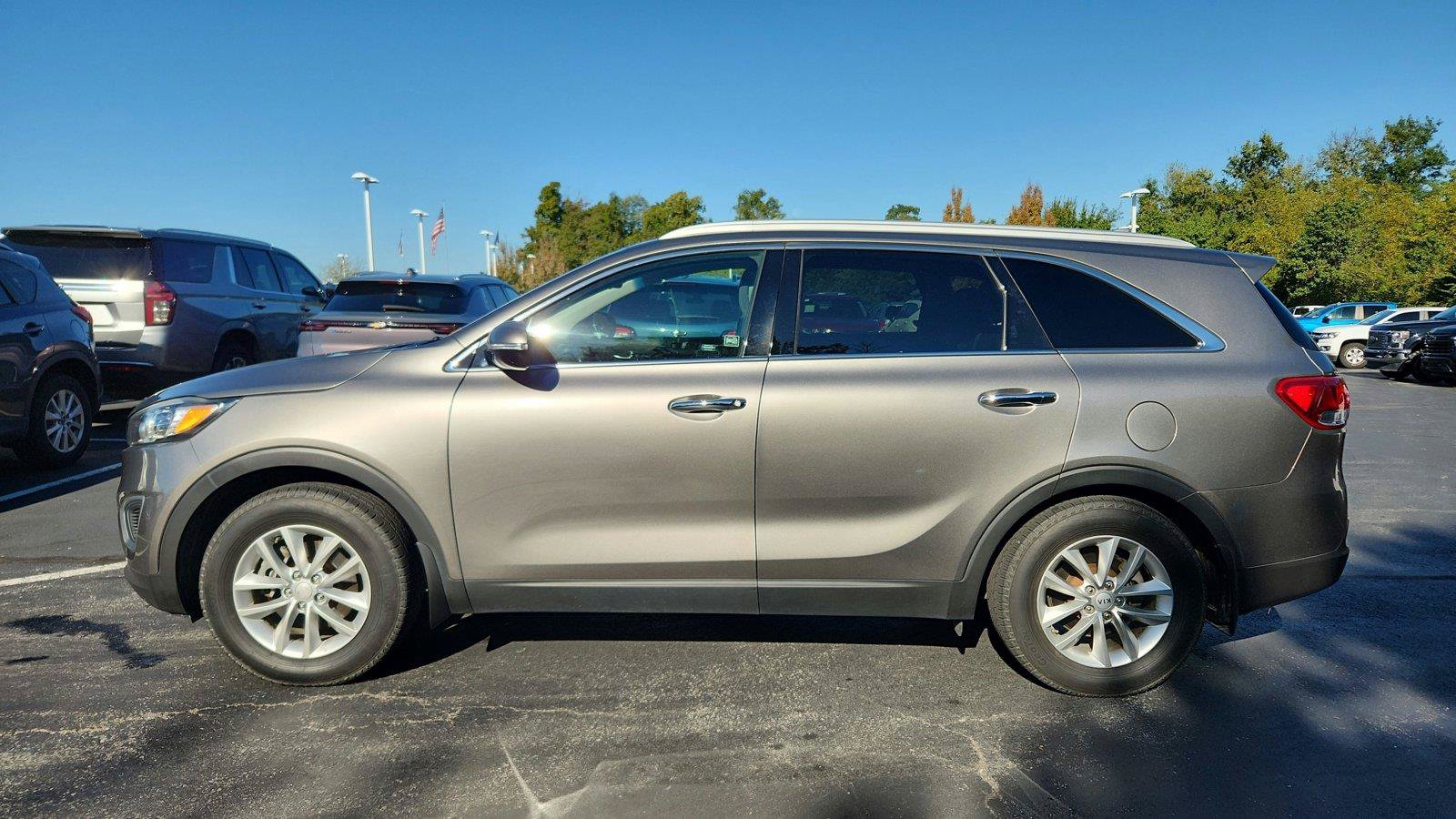 Used 2016 Kia Sorento FWD w/ LX Convenience Package image 5