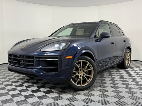 Certified 2026 Porsche Cayenne AWD/4WD image 1