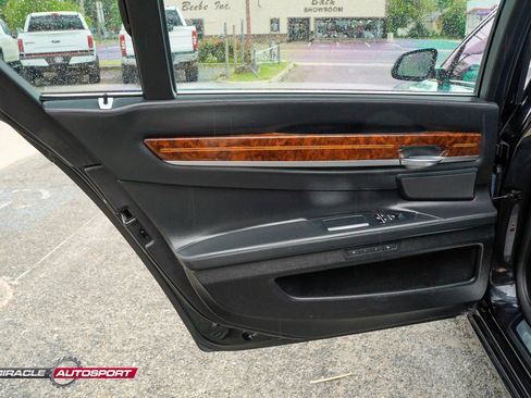 Used 2015 BMW 750Li xDrive w/ M Sport Edition AWD/4WD image 22