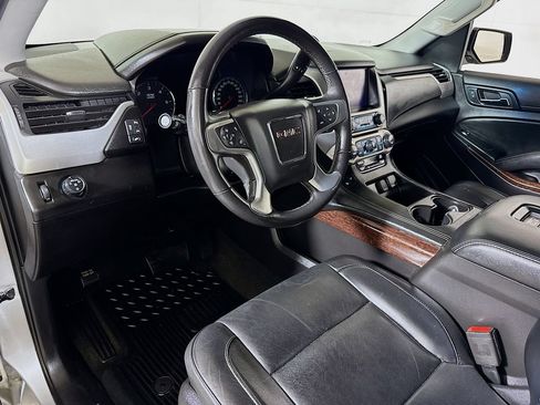 Used 2017 GMC Yukon SLT RWD image 7