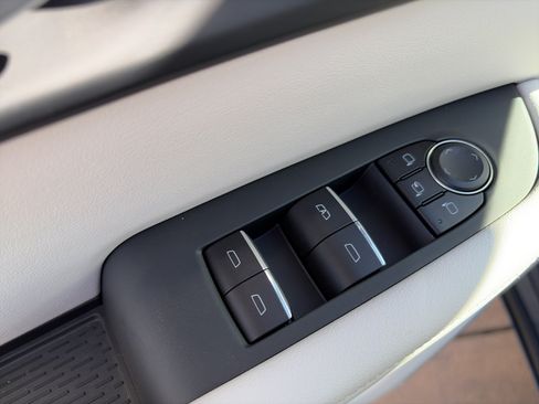 New 2026 Buick Enclave Avenir FWD image 15