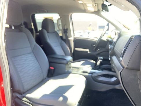 Certified 2025 Nissan Frontier S AWD/4WD image 17