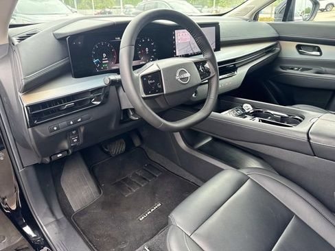 Used 2025 Nissan Murano SL AWD/4WD image 2
