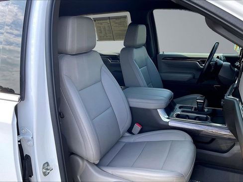 Used 2023 Chevrolet Silverado 1500 LTZ AWD/4WD image 7