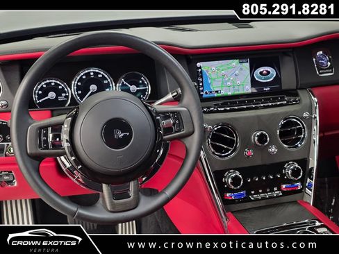 Used 2022 Rolls-Royce Cullinan w/ Interior Detailing Package AWD/4WD image 35