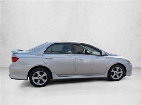 Used 2013 Toyota Corolla S FWD image 5