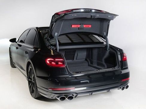 Certified 2022 Audi S8 image 6